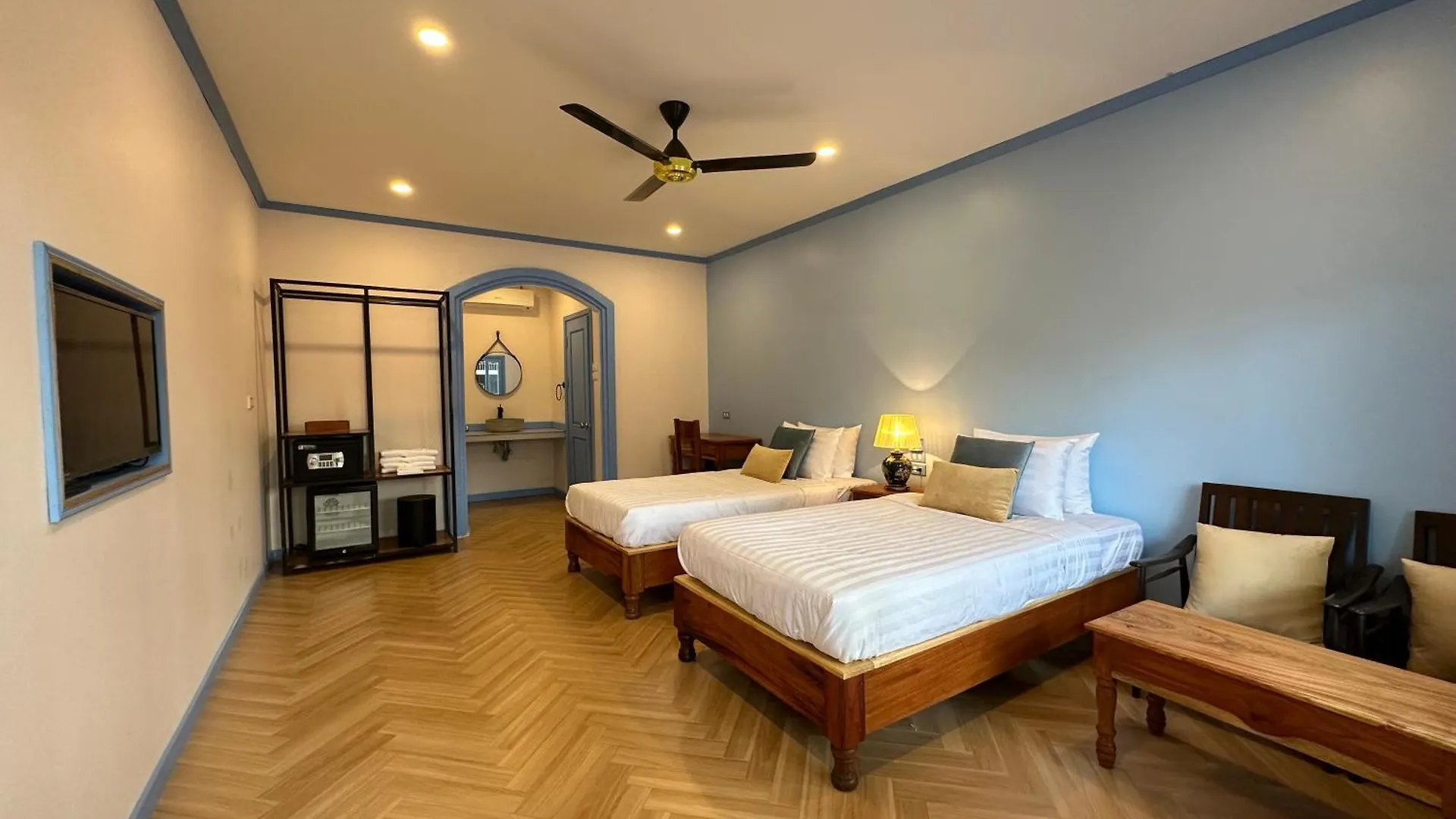 Sadakham Hotel Luang Prabang 4*,  Laos